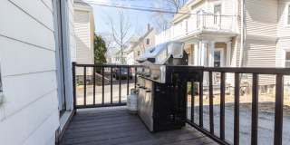 Renovated 5 Bed / 3 Bath in Brighton – 3 Parking Spots – W/D in Unit – 9/1 Gallery 17