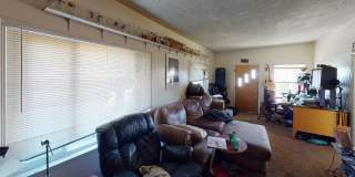 3 Bedroom 2 Bathroom Home Available July Gallery 12