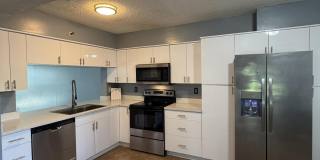 2202 S Cypress Bend Drive Gallery 14
