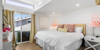8 Saratoga Gallery 29