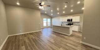1303 Ross Avenue Gallery 6
