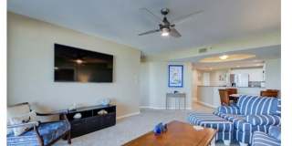 Available on May 3rd! Beachfront Condo with Stunning Views & Resort Amenities Gallery 8