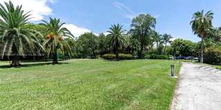 770 NE 69th St Gallery 15