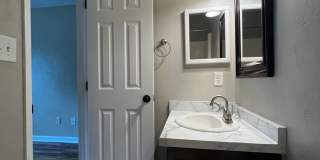 Stunning 2 Bed, 2 1/2 Bath Townhouse Available Now Stunning 2 Bed, 2 1/2 Bath Townhouse Available Now Gallery 22