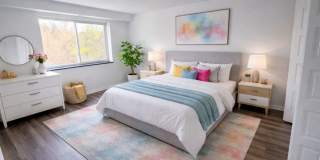 11 Hill Rd. Gallery 7