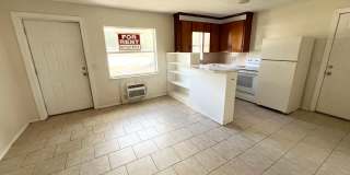 1BR/1BA Zephyrhills Duplex NO APPLICATION FEE! Gallery 1