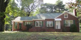 For Rent - Charming Brick Ranch in Lithia Springs Gallery 1