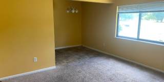 New Listing! 2 bedroom 1 bath apartment Gallery 1