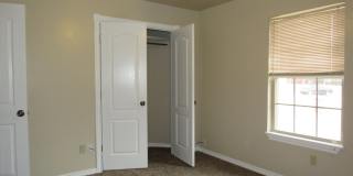 BEAUTIFUL HOME IN WOLFCREEK AREA!!! Gallery 19