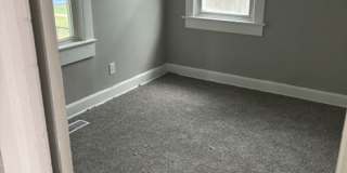 4 bedroom House On Lasalle St! Gallery 7