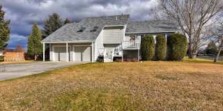 Pet Friendly 5 Bed, 3 Bath, Single Family Home W/ Attached Two Car Garage, Big Yard on corner lot in Great Subdivision! Gallery 1