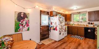 824 Meeker Street Gallery 6