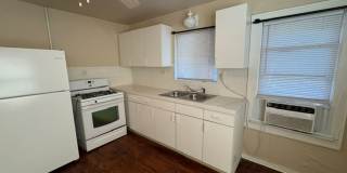 2 bed 1 bath upstairs garage apartment, you pay only electric, private entrance and parking ! Gallery 6