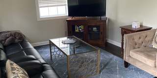 913 Emmett Avenue Gallery 1