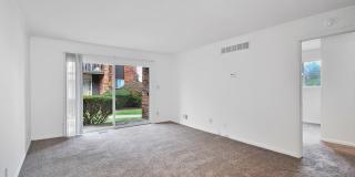 Carriage House Apartments Gallery 8