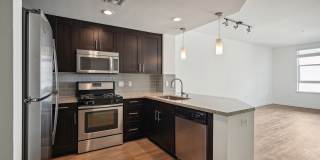 1111 Wilshire Gallery 4