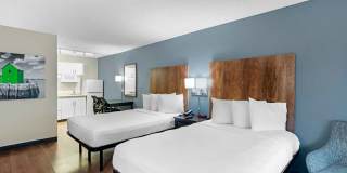 Miami - Airport - Blue Lagoon Gallery 17