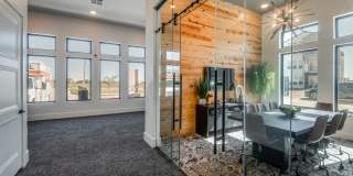 2201 Creekview Gallery 28