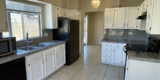 Phoenix 3 Bed, 2 Bath Home with Single Story Gallery 6
