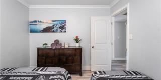 2419 Vegas Valley Drive Gallery 33