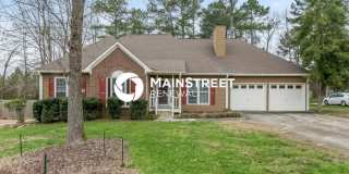 100 Maplewood Lane Gallery 1