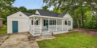 Spacious Living Near Downtown Charleston Gallery 1