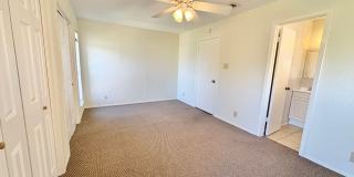 Freshly Renovated 2BD/2.5BA Townhouse in Exclusive Horseshoe Bay Community! Gallery 23
