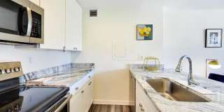 2501 CALVERT Street NW Gallery 7