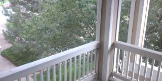 Inviting 2 Bedroom 2 Bath Top Floor Condo - Available August 10! Gallery 14