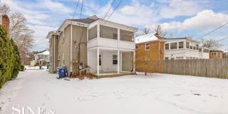 835 Harcourt Gallery 32