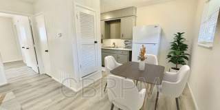 1105 52nd St Gallery 14