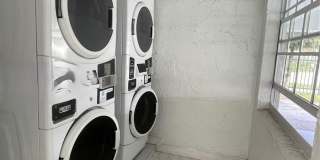 2500 Southwest 6th Street Gallery 3