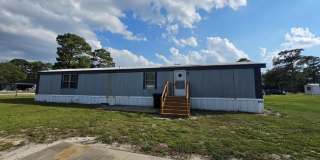 105 Colonial Court Gallery 1