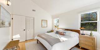 2570 Lillie Avenue Gallery 29