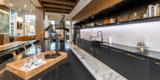 19 South Gallery 4