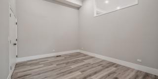 639 W 18th Street Gallery 6