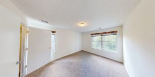 Ground Level 3 + 2 Spacious Updated condo Gallery 10