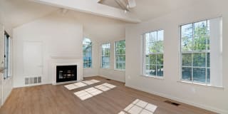 Schooner Bay Apartment Homes Gallery 17