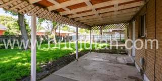 1561 E Delaware Lane Gallery 29