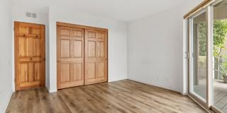 2594 Montgomery Avenue Gallery 19