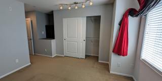 North Lynnwood Spacious Townhome with 2 car garage Gallery 10
