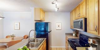 Altamira Place Apartment Homes Gallery 10