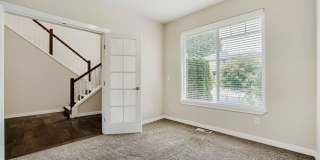 Spacious 5 Bedroom Lynnwood Dream Rental w/ Attached 3-Car Garage! Gallery 14