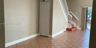 10240 SW 154th Cir Ct Gallery 3