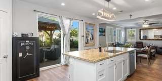 Beautiful, Partially Furnished Oceanside Home Gallery 4