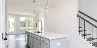 Newly Constructed 2/4 Townhome in Grant Park Directly on the Atlanta BeltLine! Gallery 7