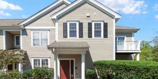 50 Seven Springs Lane Gallery 1