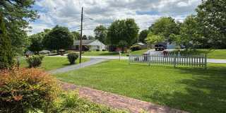 Beautiful 3 bedroom- North Johnson City Gallery 7