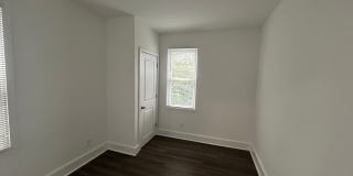 NEW LISTING! Renovated 3Bedroom + bonus room 2 bath in Port Richmond!! Gallery 8