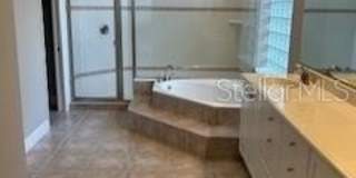 1033 HAMPSTEAD Gallery 13